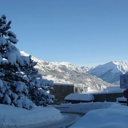 Godille Immobilier 2*